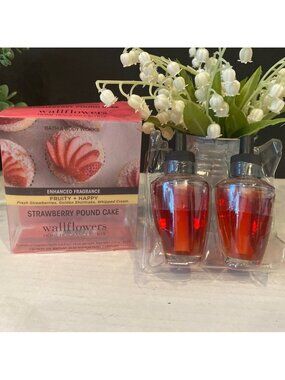 Bath & Body Works “Strawberry Pound Cake” 2 NEW Wallflower Refills